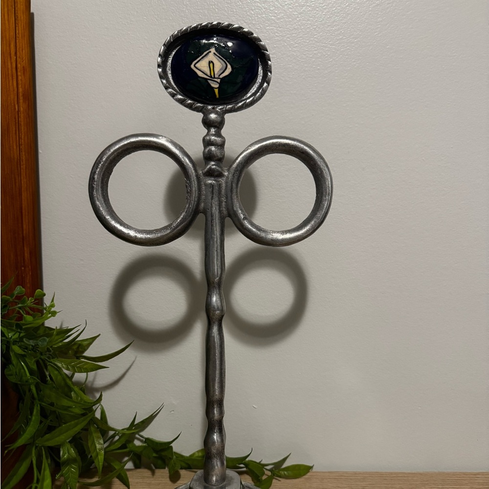 Silver Metal Towel Holder